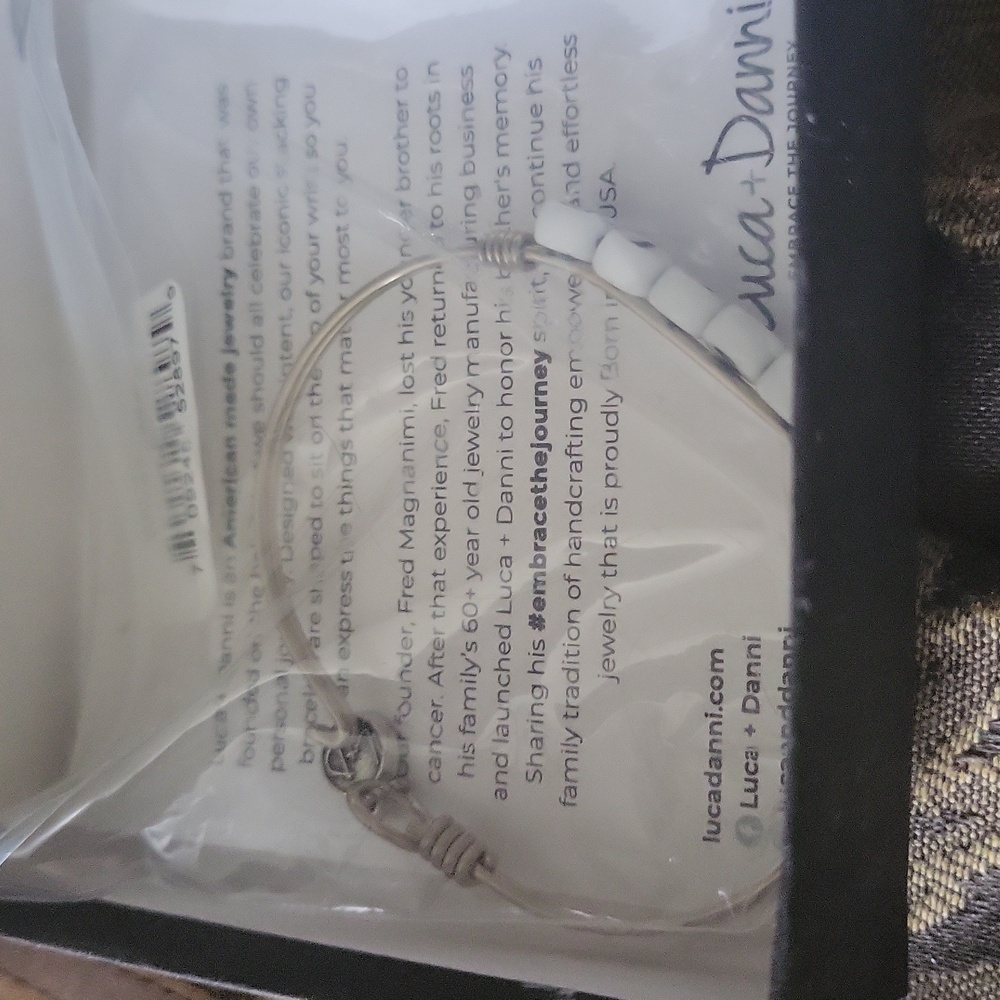 Luca+Danni duo wrapped new boxed petite size silver words bestie custom made - Picture 4 of 4